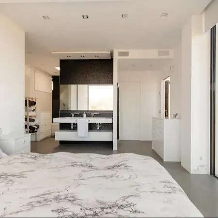 Luxury In Frigiliana - Maui Malaga